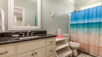 015 Grace Wins NW Private Bathroom Dauphin Island