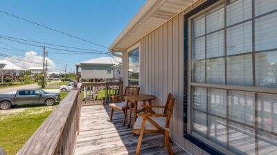 017 Coastal Breeze Front Deck