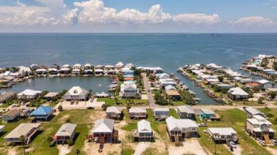 024-alt Coastal Breeze Dauphin Island Vacation Rental