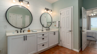 018 Grandma's Condo SE Master Bathroom Double Vanity and Closet